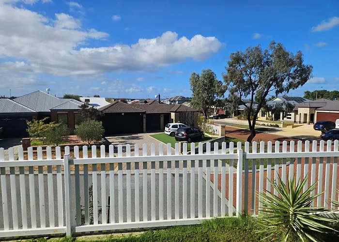 House In Ellenbrook